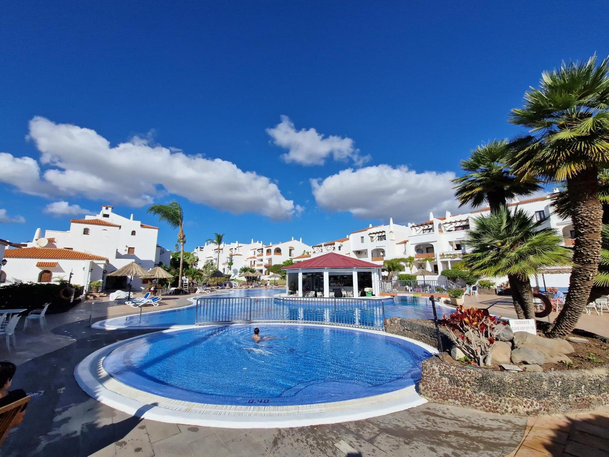 Sunny Oasis Amarilla Golf Apartment San Miguel de Abona Luaran gambar